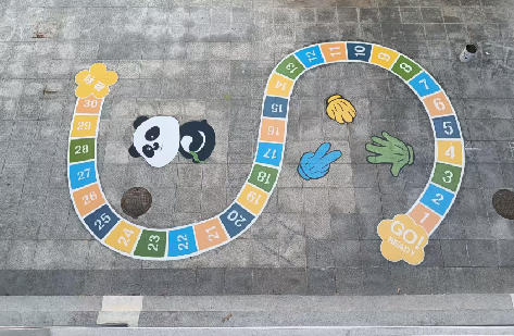 从江地面游戏彩绘